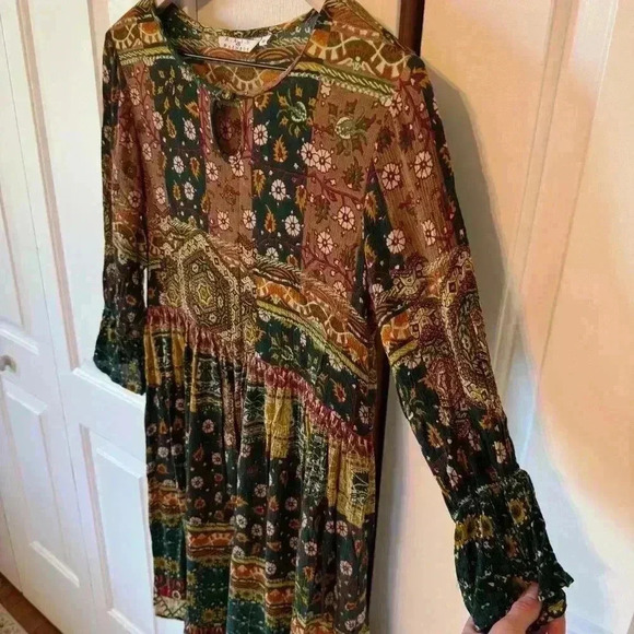Rain & Rainbow Women’s Multi Ethnic Motifs Printed Bell Sleeves Kurta Size M - Picture 6 of 14